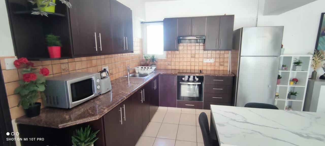 Seaview Harmony Apartment Larnaca Exterior photo
